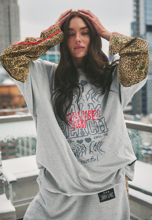 SABBI | The Be Happy Leopard Long sleeve tee| Grey