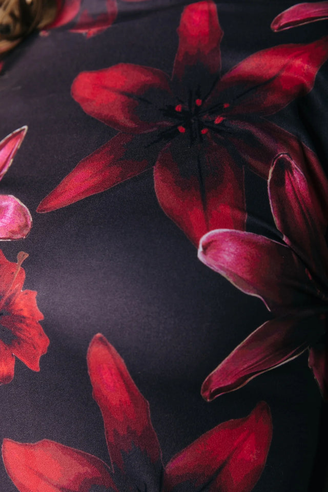 Colourful rebel | NEYO LILY FLOWER PEACHED TOP