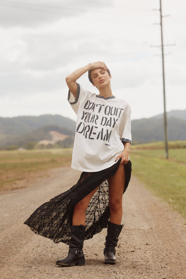 SABBI | Sigma Tee