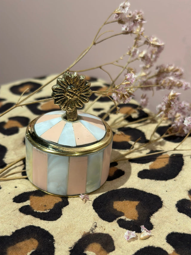 Deans the Label | Treasure box salm flower (Small) - Deans the label - wonder & melon