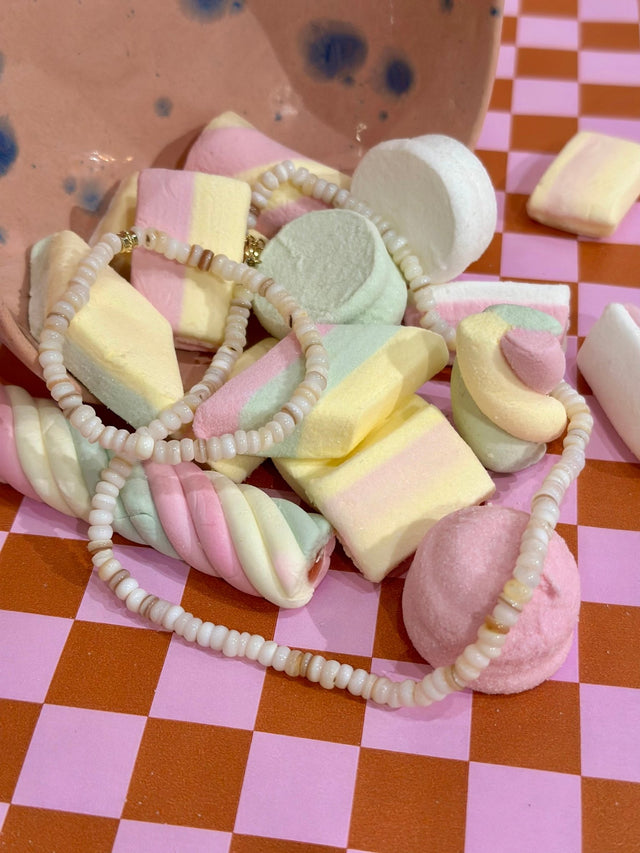 Ketting | Witte kralen - wonder & melon - wonder & melon