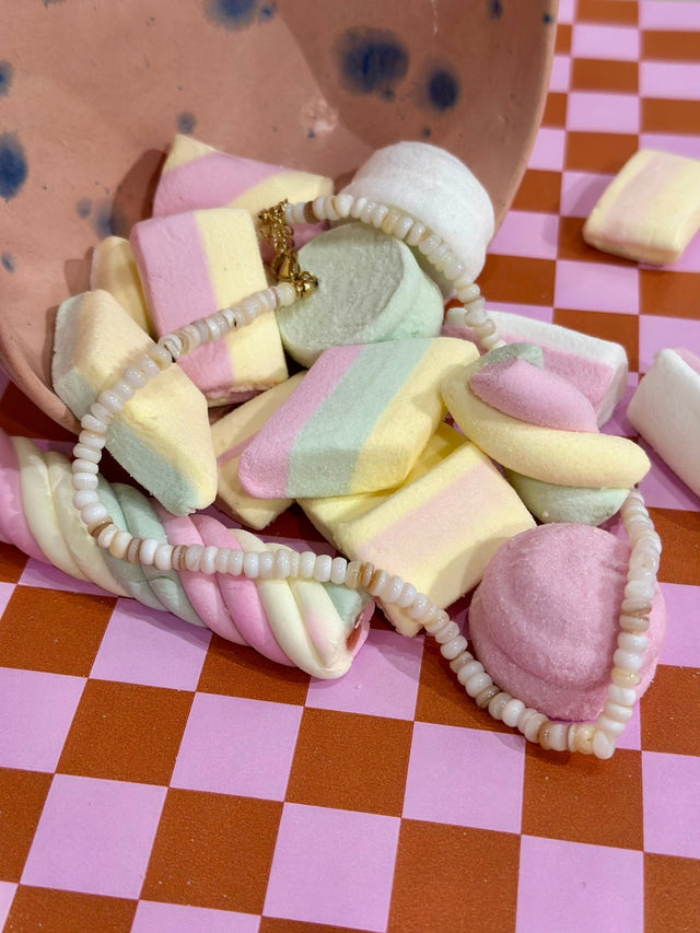 Ketting | Witte kralen - wonder & melon - wonder & melon