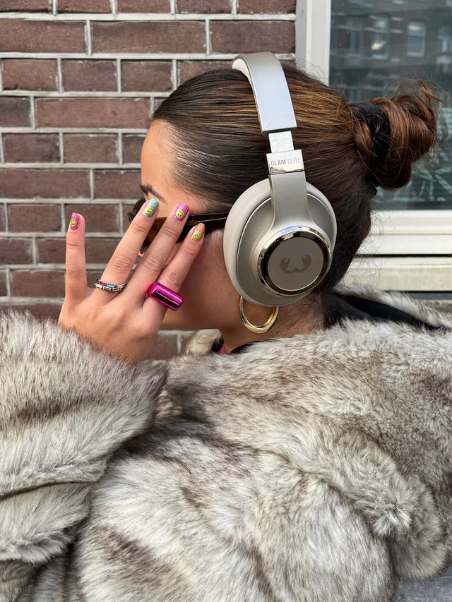 Mani | Shiney Smiley - Blitsbee - wonder & melon