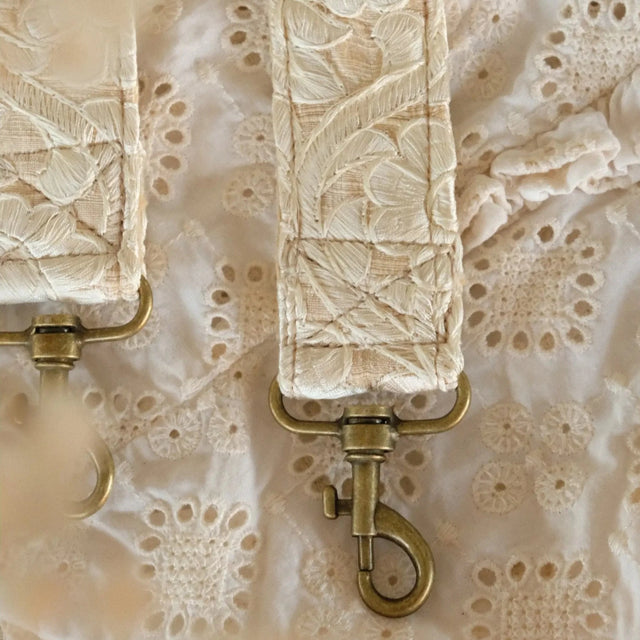 Phone / Bag / Camera strap | WHITE BLOSSOM - La N'atelier - wonder & melon