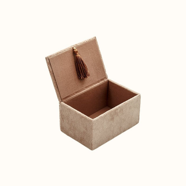 Velvet box small with rainbow in beads terra - À la Collection - wonder & melon