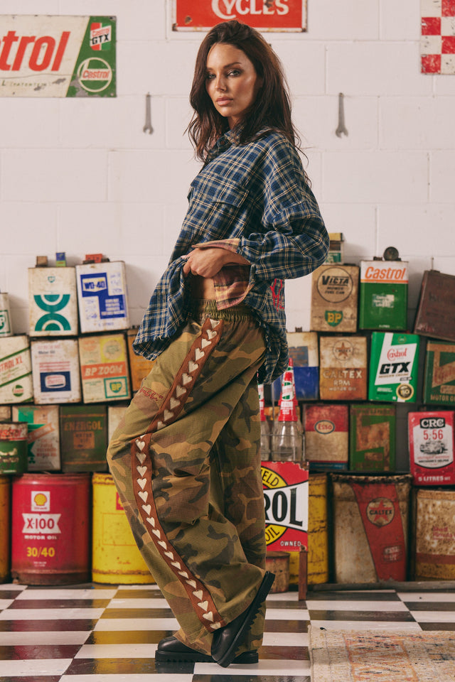SABBI | The Canvas Heart Pants