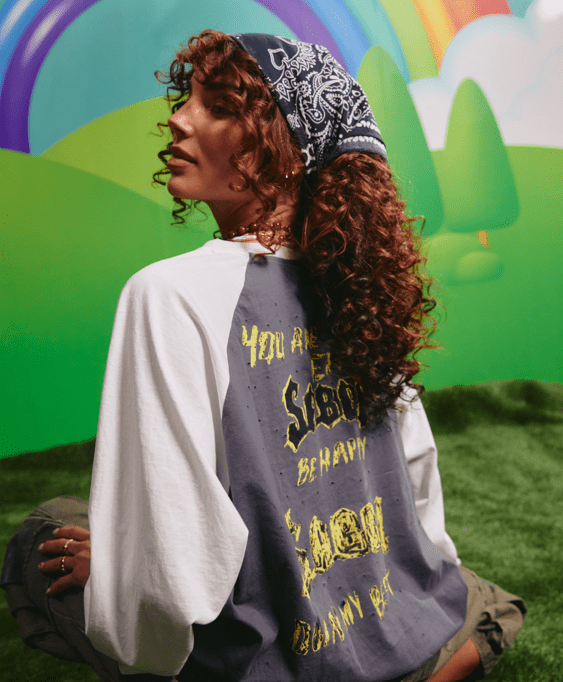 SABBI | The Raglan Kindness is King Tee - Sabbi - wonder & melon
