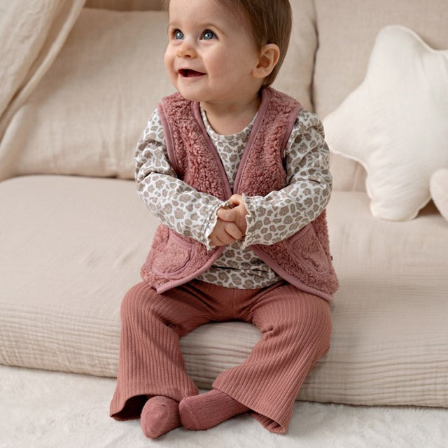 Feetje teddy gilet Dress to Impress gedragen